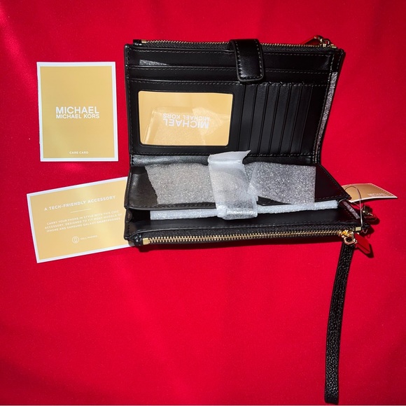 Authentic NWT - Picture 4 of 6